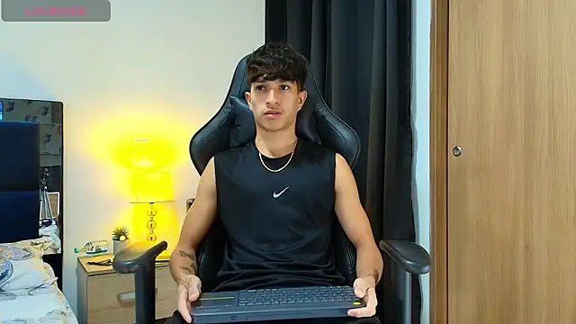  CamiloBass online show from 05-05-26, 12:57