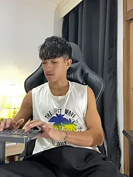  CamiloBass online show from 05-14-26, 07:11