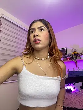 Snapshot of soy_sarah_ chatting on 02-18-25, 04:14 soy sarah online show from 02-18-25, 04:14