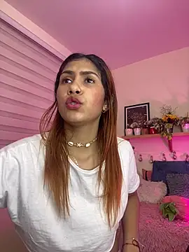 Snapshot of soy_sarah_ chatting on 02-11-25, 10:36 soy sarah online show from 02-11-25, 10:36