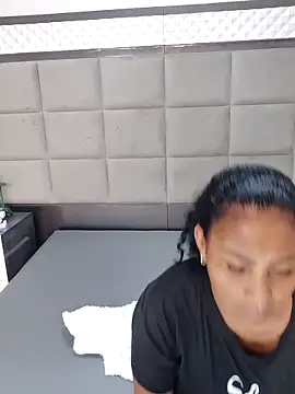 OliviaBurning online show from 12-22-25, 07:36