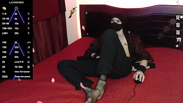 Snapshot of zagarah- chatting on 02-04-26, 03:45 zagarah- online show from 02-04-26, 03:45