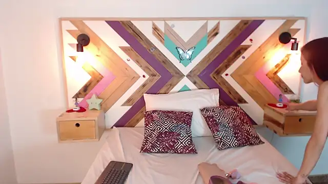 NicoleHaley online show from 12-07-24, 07:27