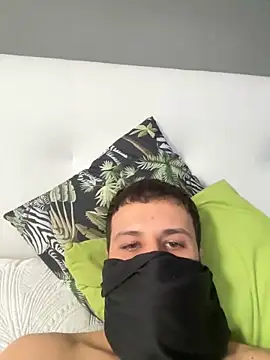 yayaya55598 online show from 12-28-24, 01:38