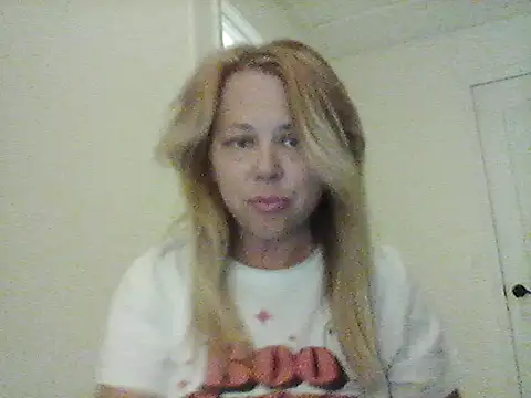 burrkitty online show from 11-28-25, 02:01