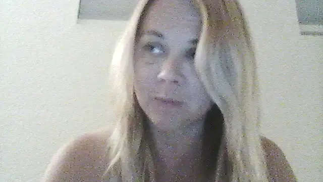 burrkitty online show from 12-22-25, 04:34