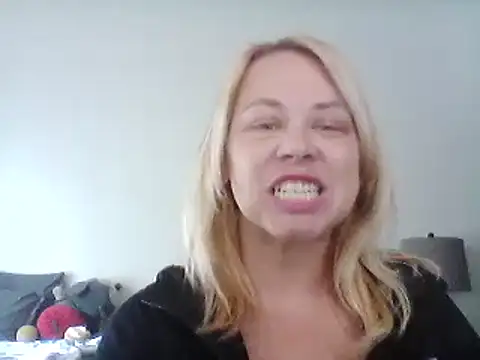 burrkitty online show from 12-01-24, 08:14