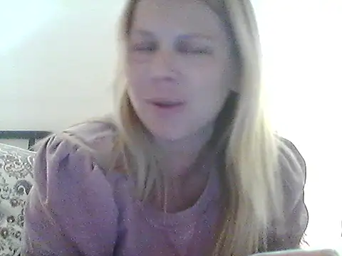 burrkitty online show from 11-23-25, 05:50