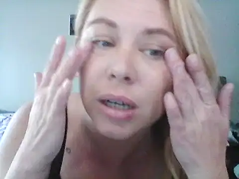 burrkitty online show from 12-30-24, 12:32