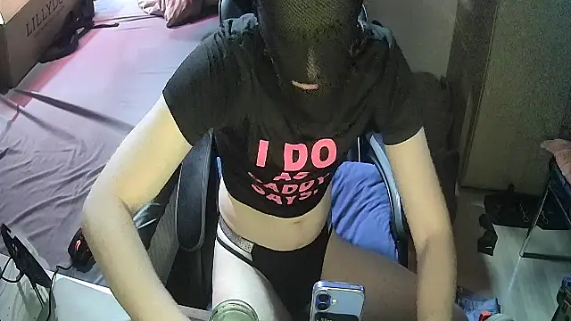 sissyboy2006 online show from 06-20-26, 01:49