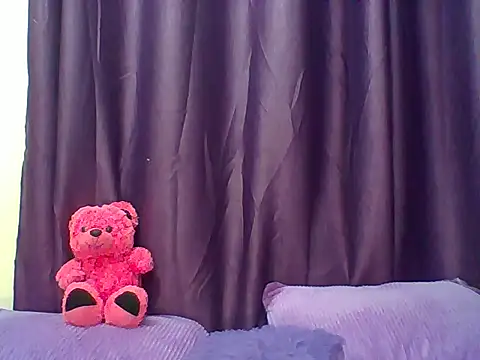 Snapshot of Bliss_amber chatting on 01-10-25, 04:33 Bliss amber online show from 01-10-25, 04:33