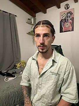 Valentino Xander online show from 02-25-26, 05:07