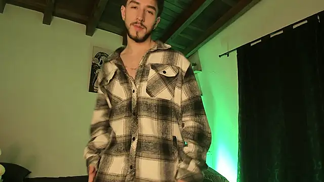 Valentino Xander online show from 03-20-25, 03:34