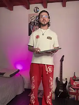 Valentino Xander online show from 12-19-25, 02:04