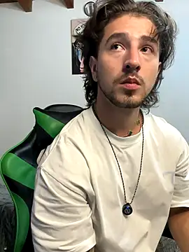 Valentino Xander online show from 11-26-25, 11:49