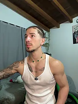 Valentino Xander online show from 02-20-26, 03:47