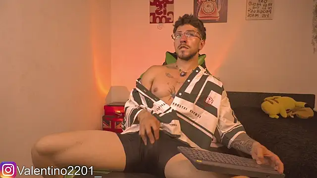 Valentino Xander online show from 05-16-26, 01:26