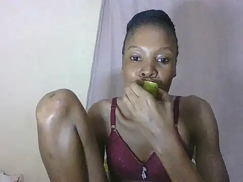Sweetpetite254 online show from 05-24-26, 06:52