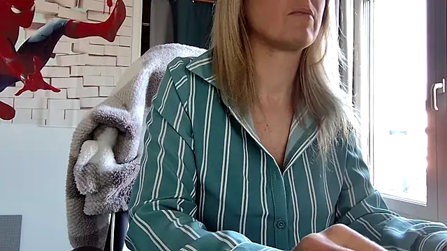 cassiehotsexy online show from 10-17-25, 07:55