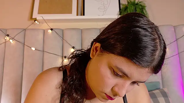 Snapshot of EngelStone chatting on 11-24-25, 07:36 EngelStone online show from 11-24-25, 07:36