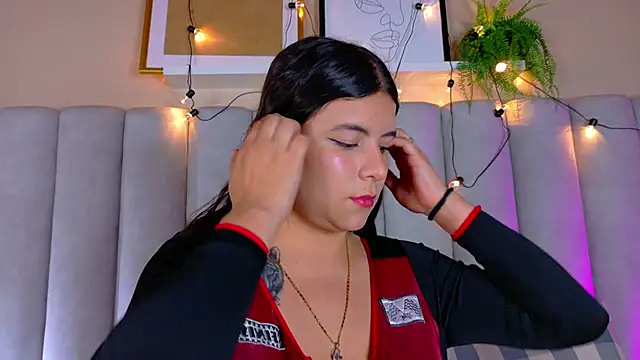 Snapshot of EngelStone chatting on 10-10-25, 07:25 EngelStone online show from 10-10-25, 07:25