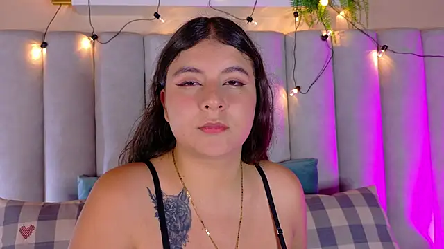 Snapshot of EngelStone chatting on 09-27-25, 07:31 EngelStone online show from 09-27-25, 07:31