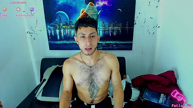 Piggy Eddy online show from 11-13-25, 05:22