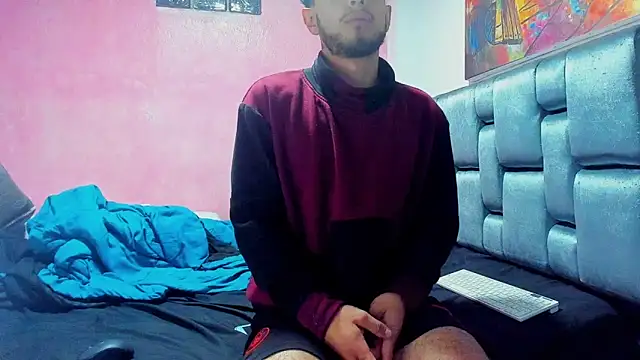 Piggy Eddy online show from 03-20-25, 02:19