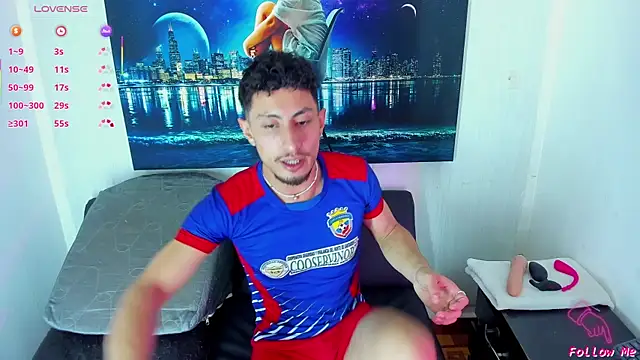 Piggy Eddy online show from 10-15-25, 07:33