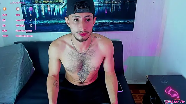 Piggy Eddy online show from 09-29-25, 01:01