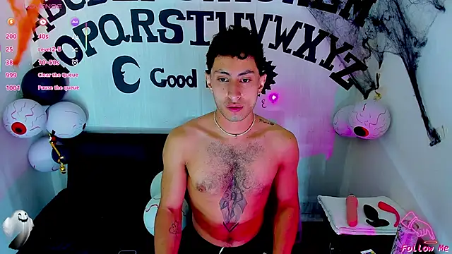 Piggy Eddy online show from 11-03-25, 04:17