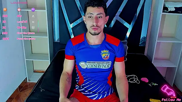 Piggy Eddy online show from 09-30-25, 03:23