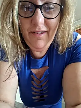 Snapshot of Mara-24 chatting on 02-25-25, 12:16 Mara-24 online show from 02-25-25, 12:16