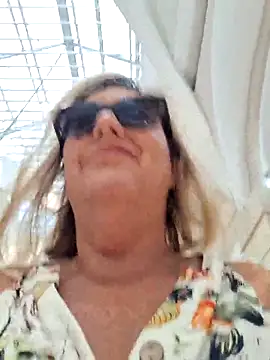 Snapshot of Mara-24 chatting on 09-11-25, 07:41 Mara-24 online show from 09-11-25, 07:41