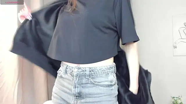 Snapshot of Nicole_Charm chatting on 02-25-25, 08:21 Nicole Charm online show from 02-25-25, 08:21
