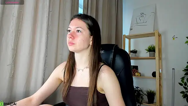 Nicole Charm online show from 06-16-26, 11:49
