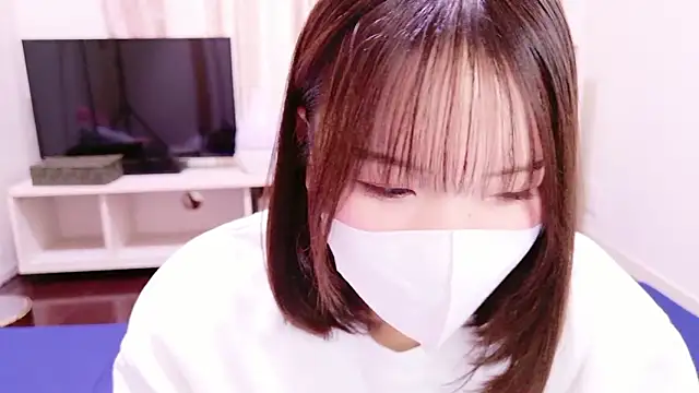 Snapshot of mari_tan_ch chatting on 11-13-25, 01:31 mari tan ch online show from 11-13-25, 01:31