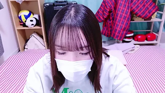 Snapshot of mari_tan_ch chatting on 12-14-25, 12:28 mari tan ch online show from 12-14-25, 12:28