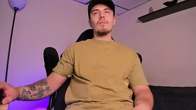 james connor2 online show from 11-29-25, 08:09