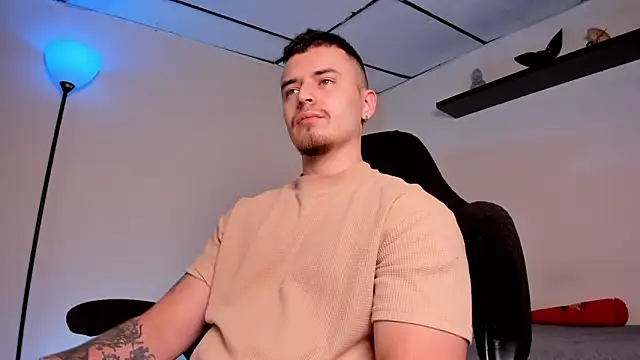 james connor2 online show from 01-05-26, 06:44