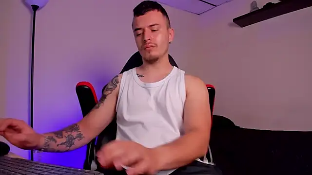 james connor2 online show from 11-02-25, 04:01