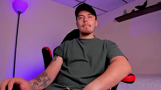 james connor2 online show from 11-10-25, 06:46