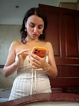 Izabella Bella online show from 05-10-26, 07:56