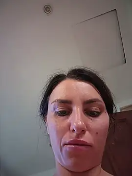 Snapshot of Izabella_Bella chatting on 07-10-26, 03:06 Izabella Bella online show from 07-10-26, 03:06