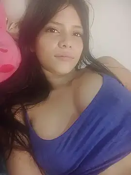 Snapshot of klaristote chatting on 10-24-25, 02:54 klaristote online show from 10-24-25, 02:54