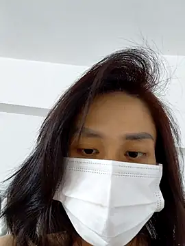 Hera hera online show from 12-19-25, 04:20