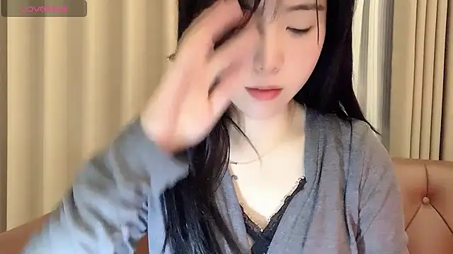 NickiBloom online show from 02-08-25, 12:28