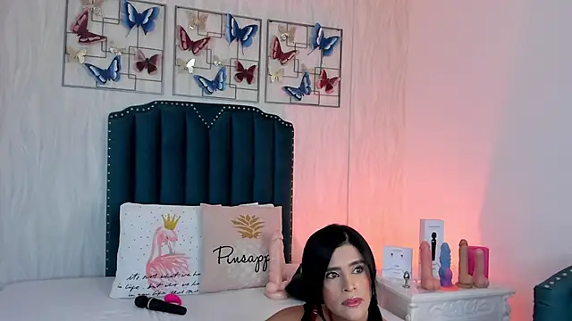 Snapshot of samara_warren chatting on 10-21-25, 11:53 samara warren online show from 10-21-25, 11:53