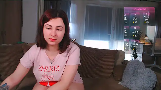 Snapshot of Caroline1995 chatting on 02-11-26, 08:03 Caroline1995 online show from 02-11-26, 08:03