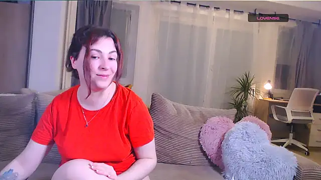 Snapshot of Caroline1995 chatting on 03-20-26, 06:42 Caroline1995 online show from 03-20-26, 06:42